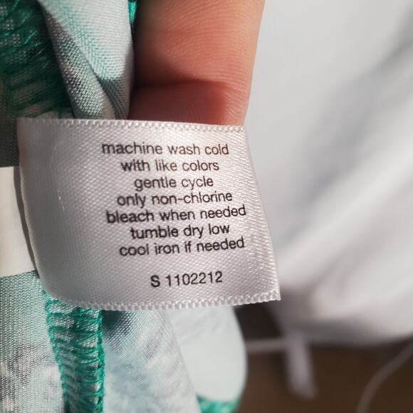 Lane Bryant Green Floral Blouse Size 18/20 – Plus Size Flowy Boho Tie Neck Top - Picture 6 of 10